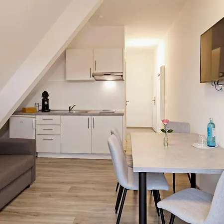 Vinotel Weinstrasse Bed & Breakfast Herxheim am Berg