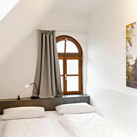 Vinotel Weinstrasse Couette-café 4*
