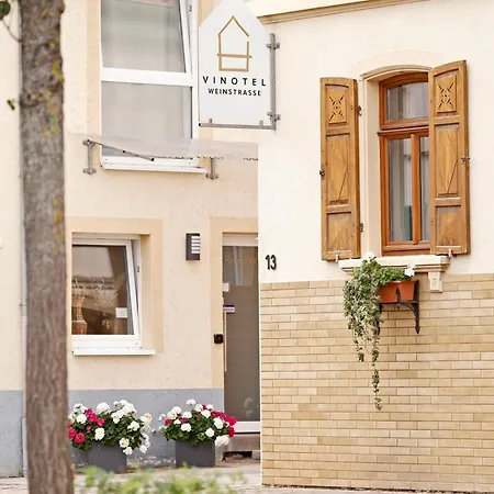 Vinotel Weinstrasse Bed & Breakfast