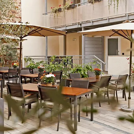 Vinotel Weinstrasse Bed & Breakfast