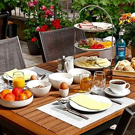 Vinotel Weinstrasse 4*