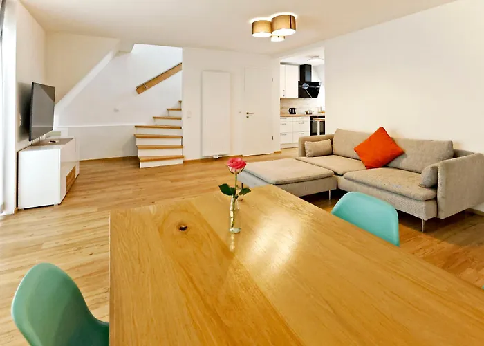 Vinotel Weinstrasse 4*