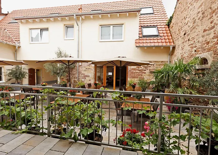 Vinotel Weinstrasse 4*