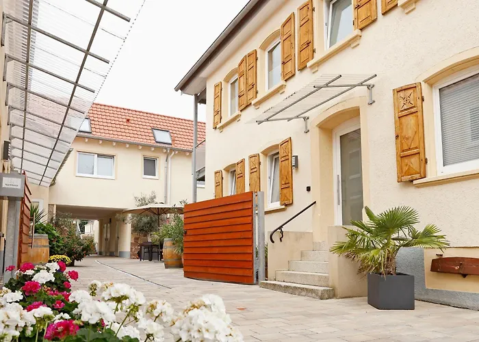 Alojamento de Acomodação e Pequeno-almoço Vinotel Weinstrasse Herxheim am Berg